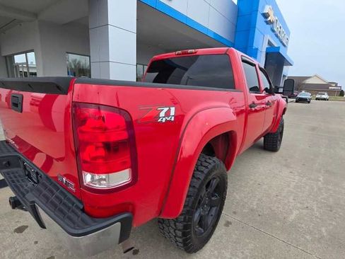 Used 2011 GMC Sierra 1500 SLE w/ Power Tech Package image 9