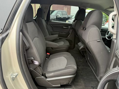 Used 2014 Chevrolet Traverse LT w/ All-Star Edition FWD image 27