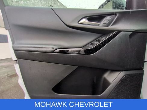 Certified 2025 Chevrolet Equinox LT w/ Safety and Technology Package AWD/4WD image 22
