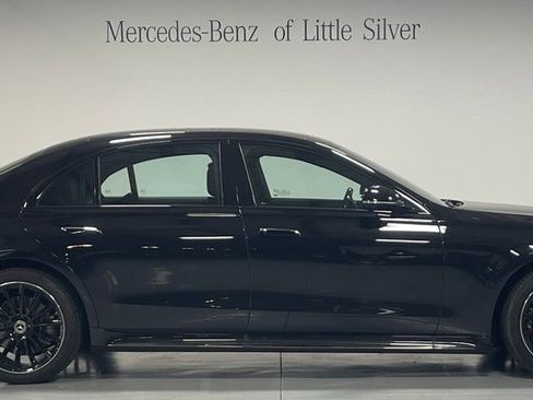Used 2025 Mercedes-Benz S 580 4MATIC Sedan image 7