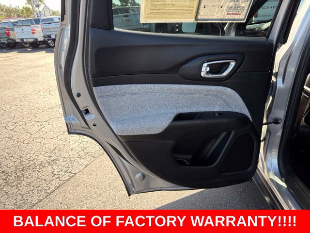 Used 2023 Jeep Compass Latitude AWD/4WD image 13