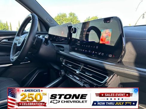Certified 2026 Chevrolet Traverse High Country FWD image 28