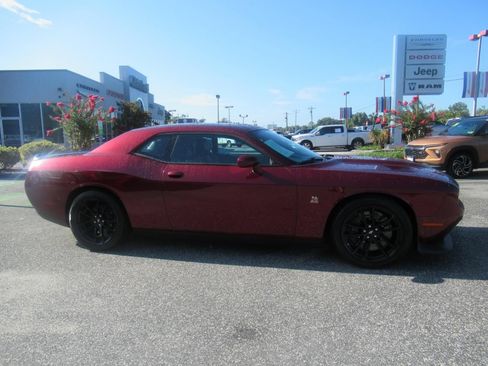 Certified 2022 Dodge Challenger R/T Scat Pack w/ Dynamics Package RWD image 2