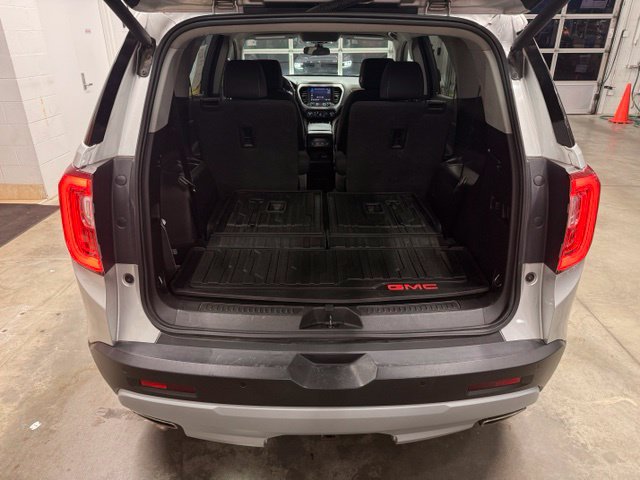 Used 2020 GMC Acadia SLE w/ Driver Convenience Package FWD image 20