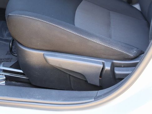 Used 2022 Nissan Sentra SV image 24