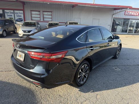 Used 2018 Toyota Avalon XLE FWD image 5