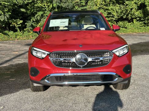 New 2027 Mercedes-Benz GLC 300 4MATIC image 3