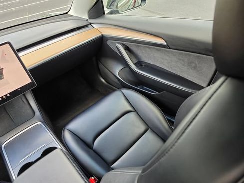 Used 2022 Tesla Model 3 Long Range AWD/4WD image 32