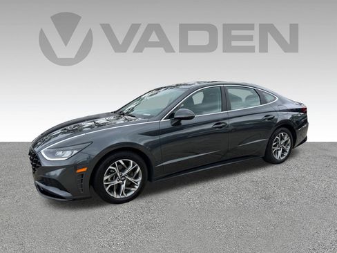 Used 2022 Hyundai Sonata SEL FWD image 2