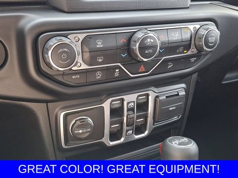 Used 2020 Jeep Wrangler Unlimited Sport AWD/4WD image 17