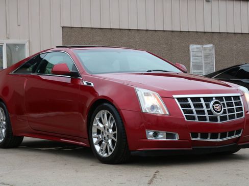 Used 2011 Cadillac CTS Premium image 5