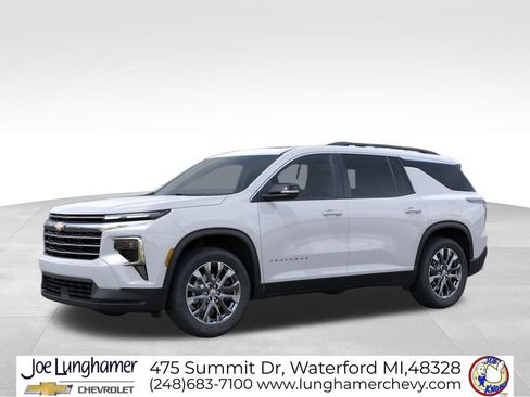 New 2026 Chevrolet Traverse LT w/ Sun and Wheel Package AWD/4WD image 2