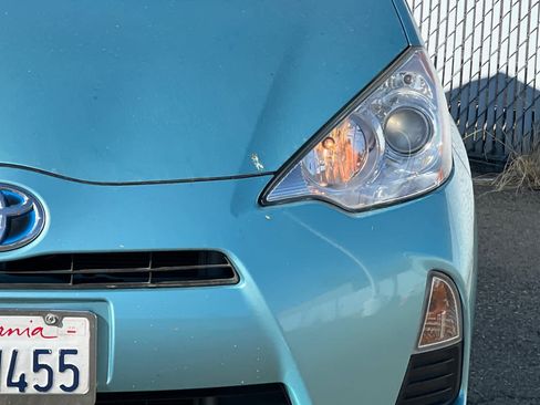 Used 2013 Toyota Prius C One FWD image 14