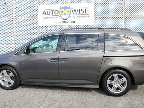 Used 2012 Honda Odyssey Touring Elite image 4