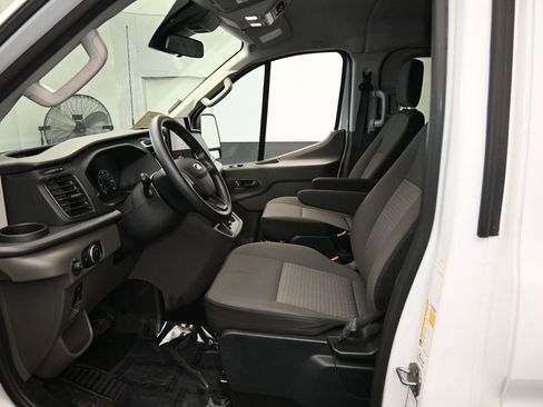 Used 2023 Ford Transit 350 XLT image 11