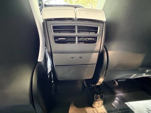 Used 2019 Tesla Model X 75D AWD/4WD image 30