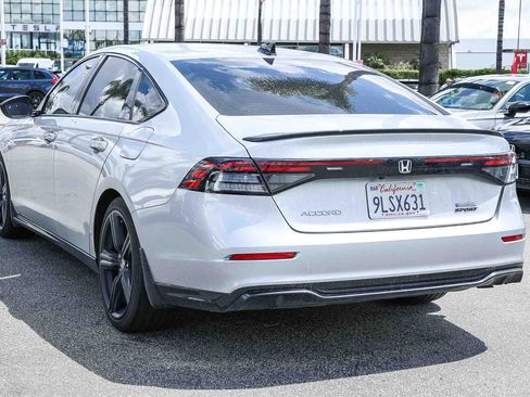 Used 2024 Honda Accord Sport image 4