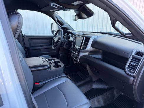 Used 2025 RAM 5500 Tradesman w/ Safety Group image 33