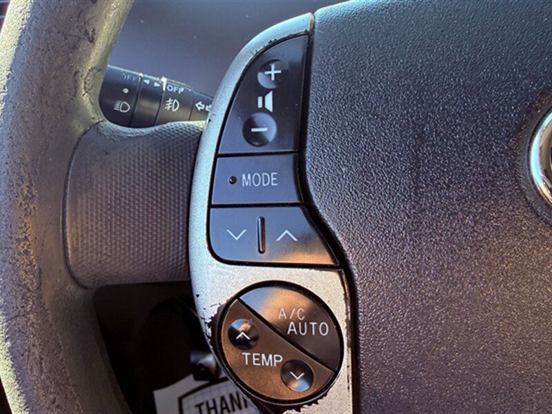 Used 2004 Toyota Prius FWD image 19