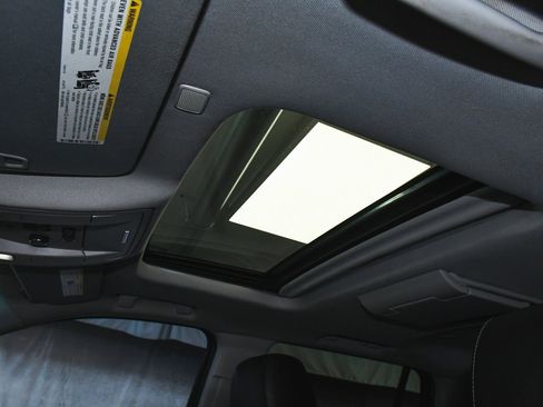 Used 2017 GMC Yukon SLT w/ Open Road Package image 47