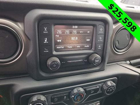 Used 2020 Jeep Wrangler Unlimited Sport image 17