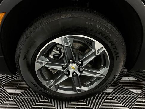 Used 2025 Chevrolet Blazer LT image 12