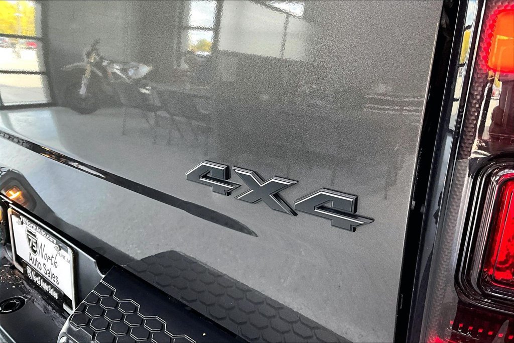 Used 2023 RAM 1500 Warlock AWD/4WD image 23