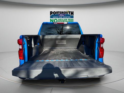 Used 2025 Chevrolet Silverado 1500 LT AWD/4WD image 12