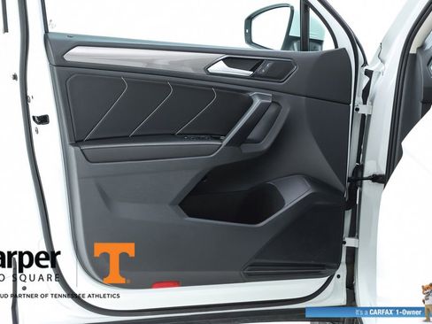 Used 2022 Volkswagen Tiguan SE FWD image 55