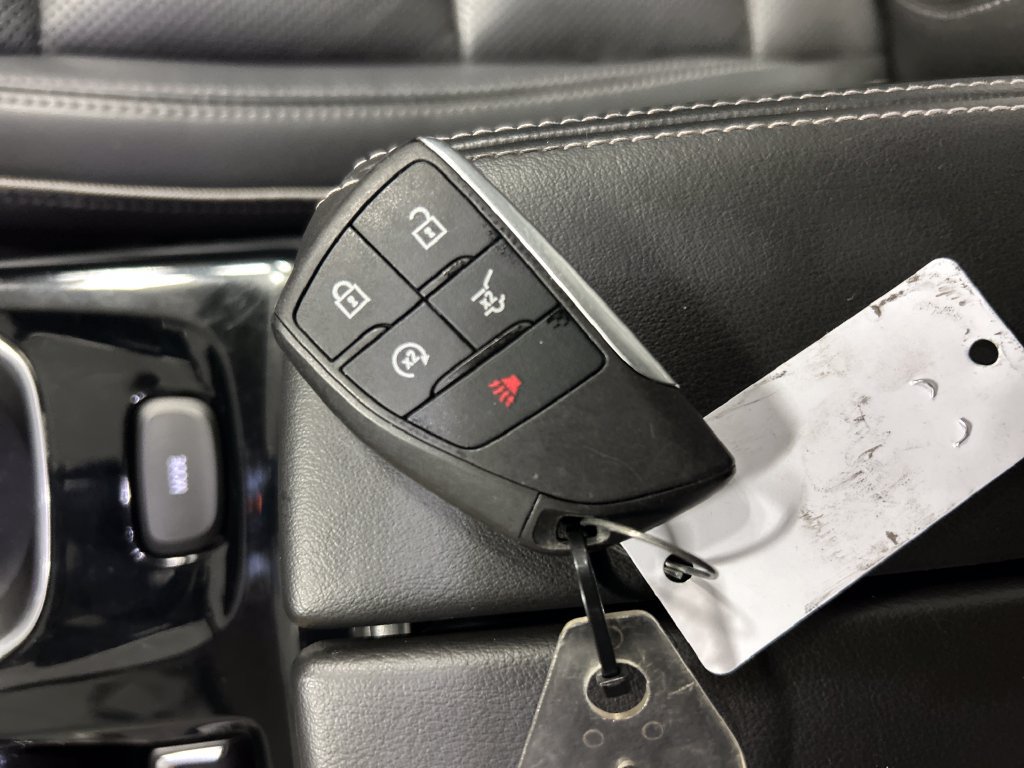 Used 2021 Buick Envision Essence w/ Technology Package I FWD image 20