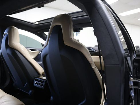Used 2016 Tesla Model S 90D image 42