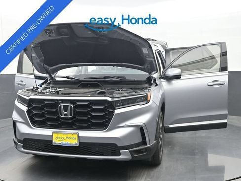 Used 2025 Honda Pilot Touring image 34