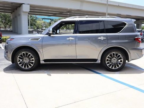 Used 2023 Nissan Armada Platinum w/ Captain's Chairs Package RWD image 4