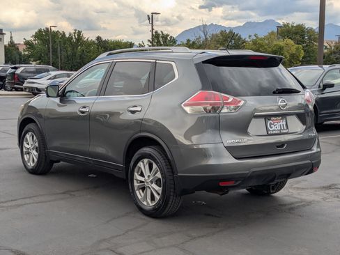 Used 2015 Nissan Rogue SV w/ SV Premium Package AWD/4WD image 8