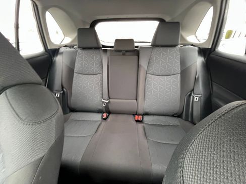 Used 2025 Toyota RAV4 XLE image 39