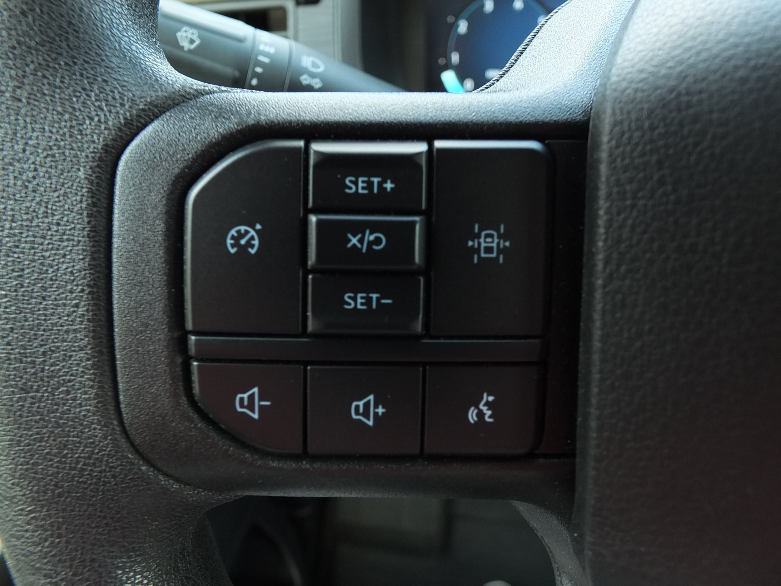 Used 2024 Ford F150 STX w/ Equipment Group 201A FX4 AWD/4WD image 18