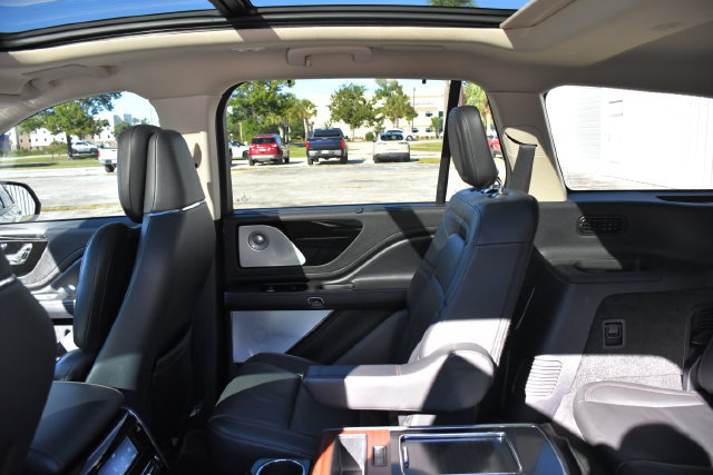 Certified 2023 Lincoln Aviator Reserve w/ Equipment Group 201A AWD/4WD image 21