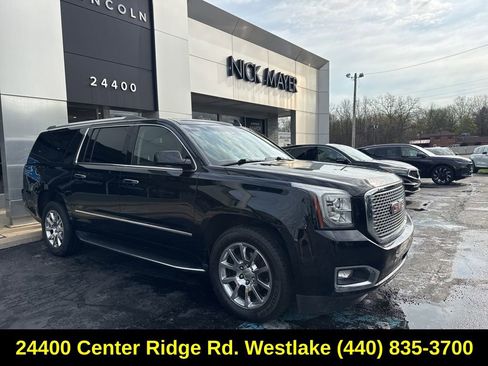 Used 2017 GMC Yukon XL Denali w/ Open Road Package image 8