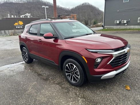 Used 2024 Chevrolet TrailBlazer LT image 7