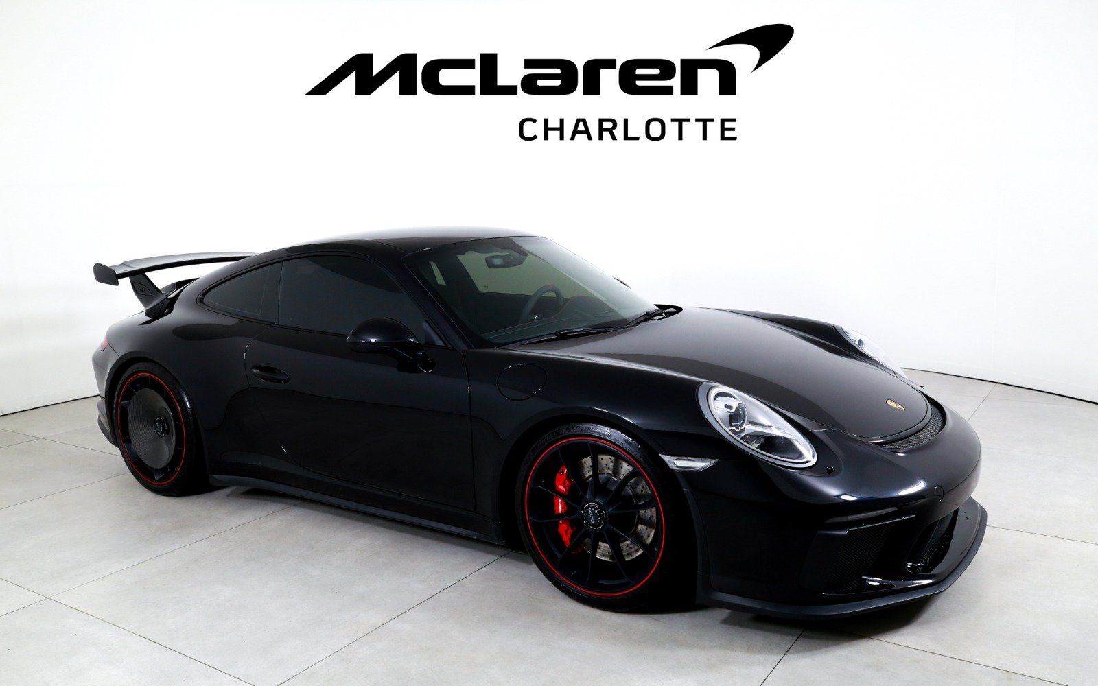 Used 2018 Porsche 911 GT3 RWD image 2