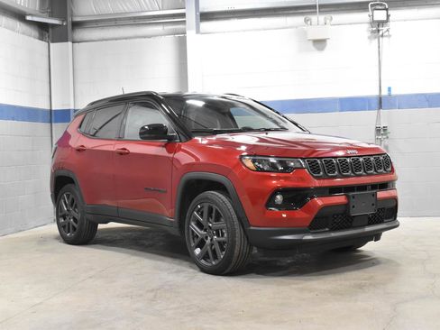 Used 2026 Jeep Compass Limited AWD/4WD image 28