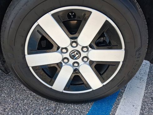 Used 2024 Honda Prologue EX image 11