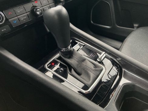 Used 2024 Jeep Compass Latitude image 22