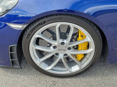 Certified 2020 Porsche 718 Cayman GT4 RWD image 12