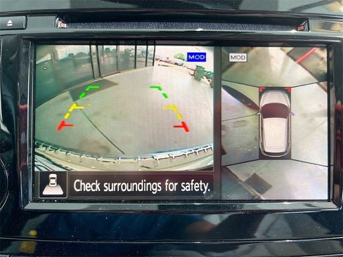 Used 2021 Nissan Rogue Sport SL w/ Premium Package image 14