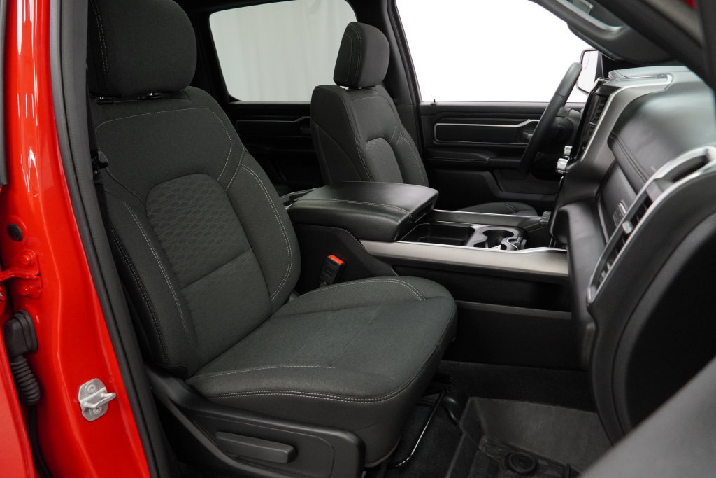 Used 2025 RAM 1500 Big Horn AWD/4WD image 45