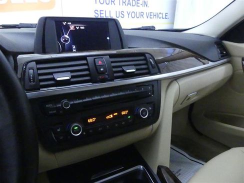 Used 2015 BMW 328i Sedan image 11