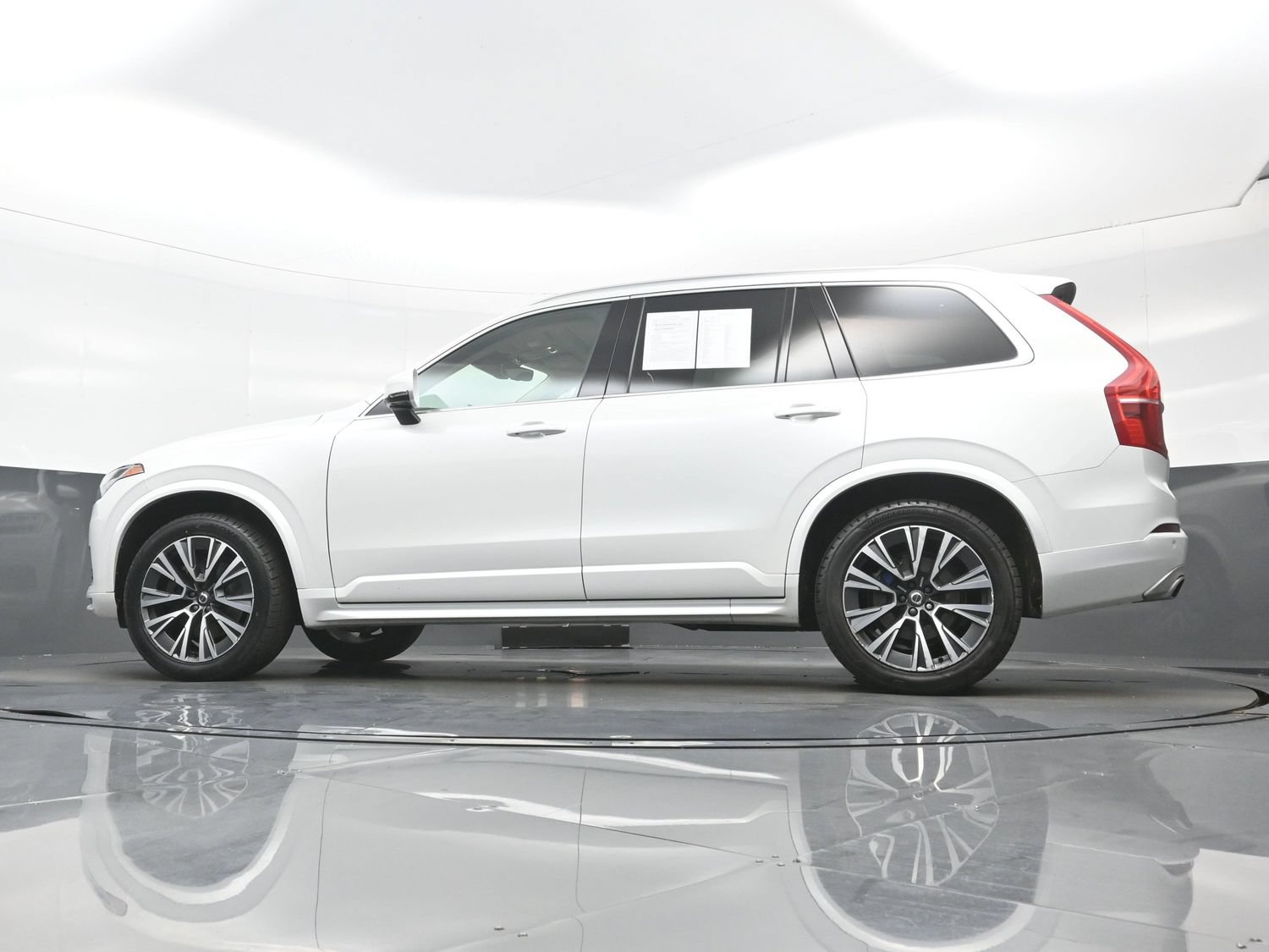 Used 2020 Volvo XC90 T6 Momentum w/ Protection Package Premier AWD/4WD image 28