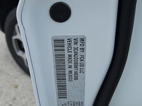 Used 2022 Jeep Compass Trailhawk image 24