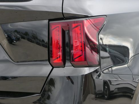 New 2026 Kia Sorento S image 4